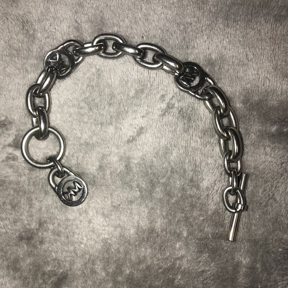 Michael Kors Bracelet - Picture 2 of 4